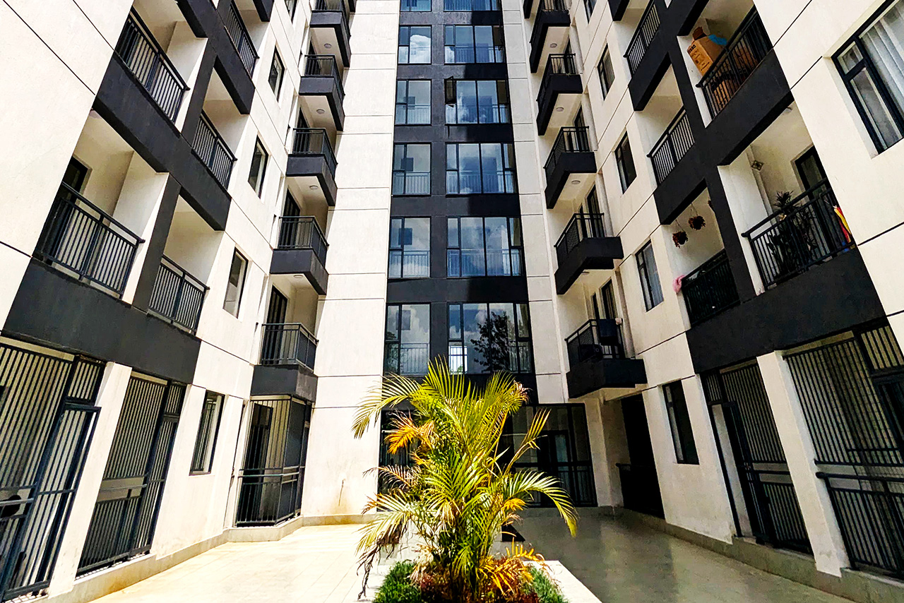 1,2 & 3 BEDROOM APARTMENTS 